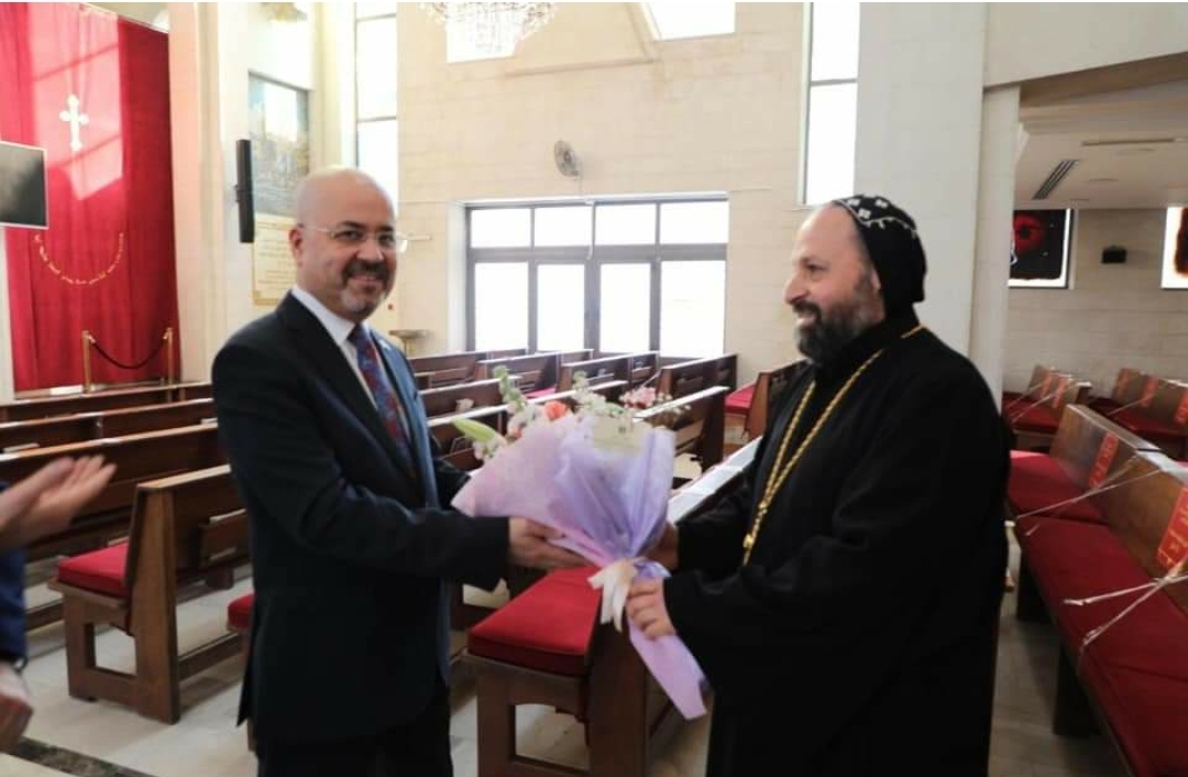 السفير العذاري يزور الكنائس المسيحية لأبناء الجالية العراقية في المملكة الأردنية الهاشمية