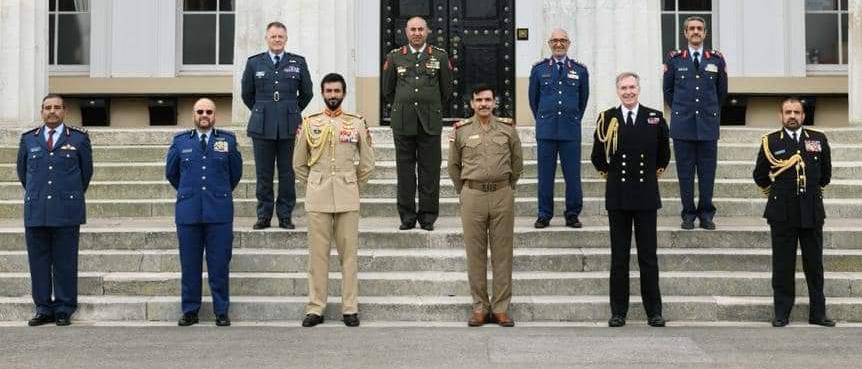 رئيس أركان الجيش يحضر اجتماع رؤساء أركان الجيش في لندن بمشاركة (11) دولة