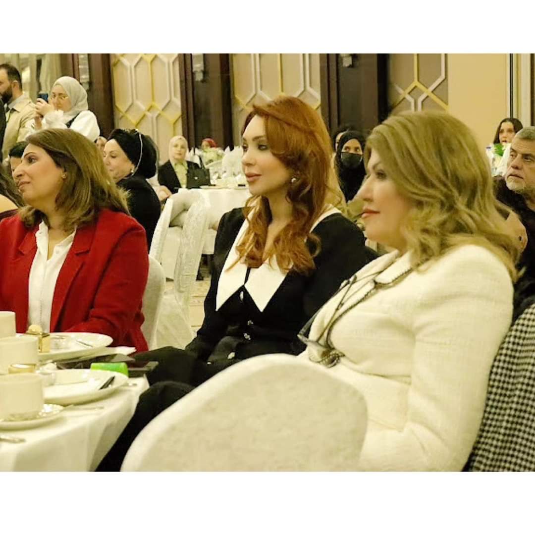 سرى الخفاجي تتالق في مؤتمر المرأة الريادي في تركيا