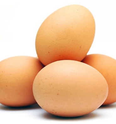 ارتفاع اسعار البيض.. العراقيون يدفعون ثمن فتح الاستيراد الذي أفقد الانتاج المحلي 4 مليار بيضة